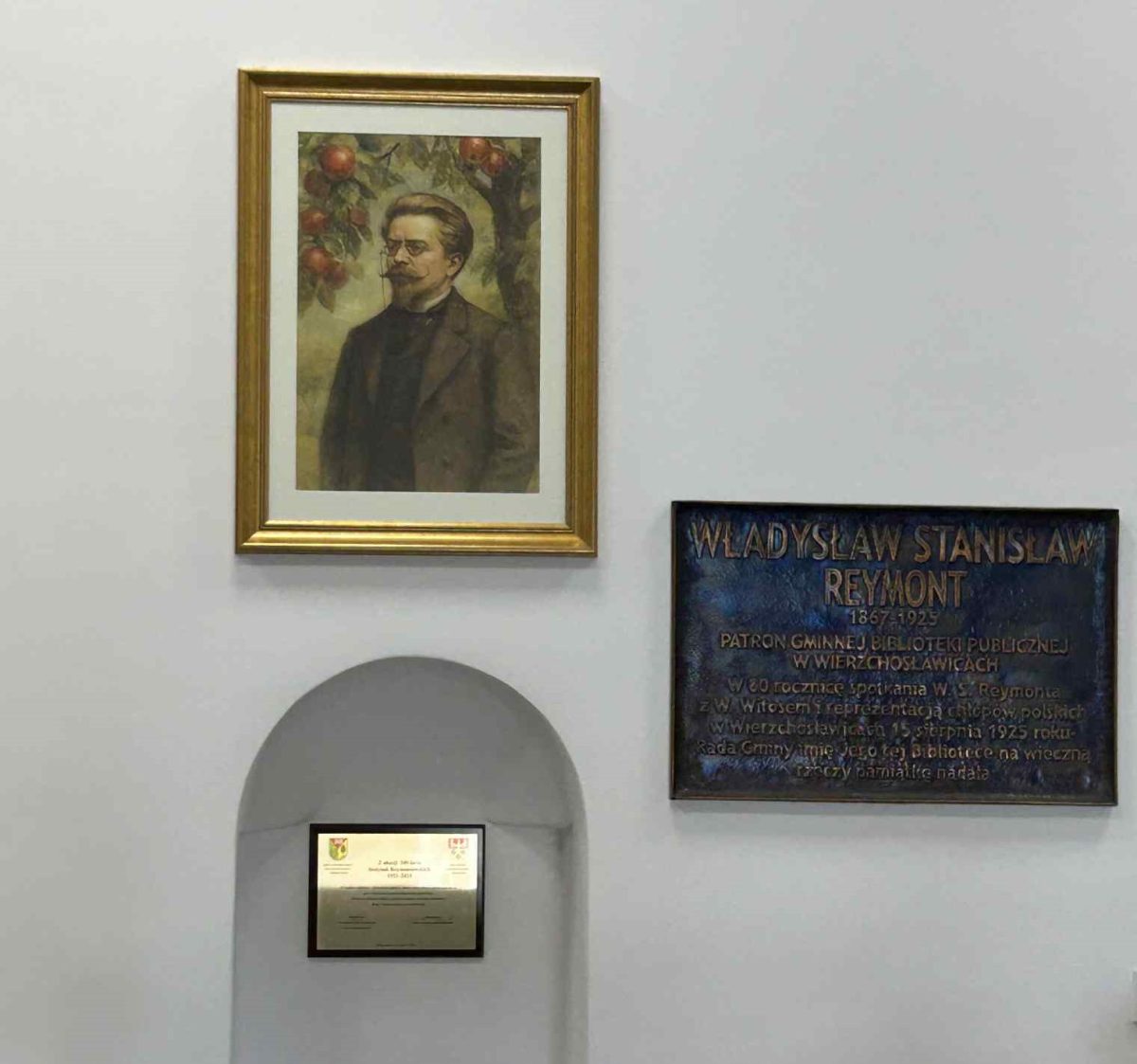 Metamorfoza biblioteki w Wierzchosławicach