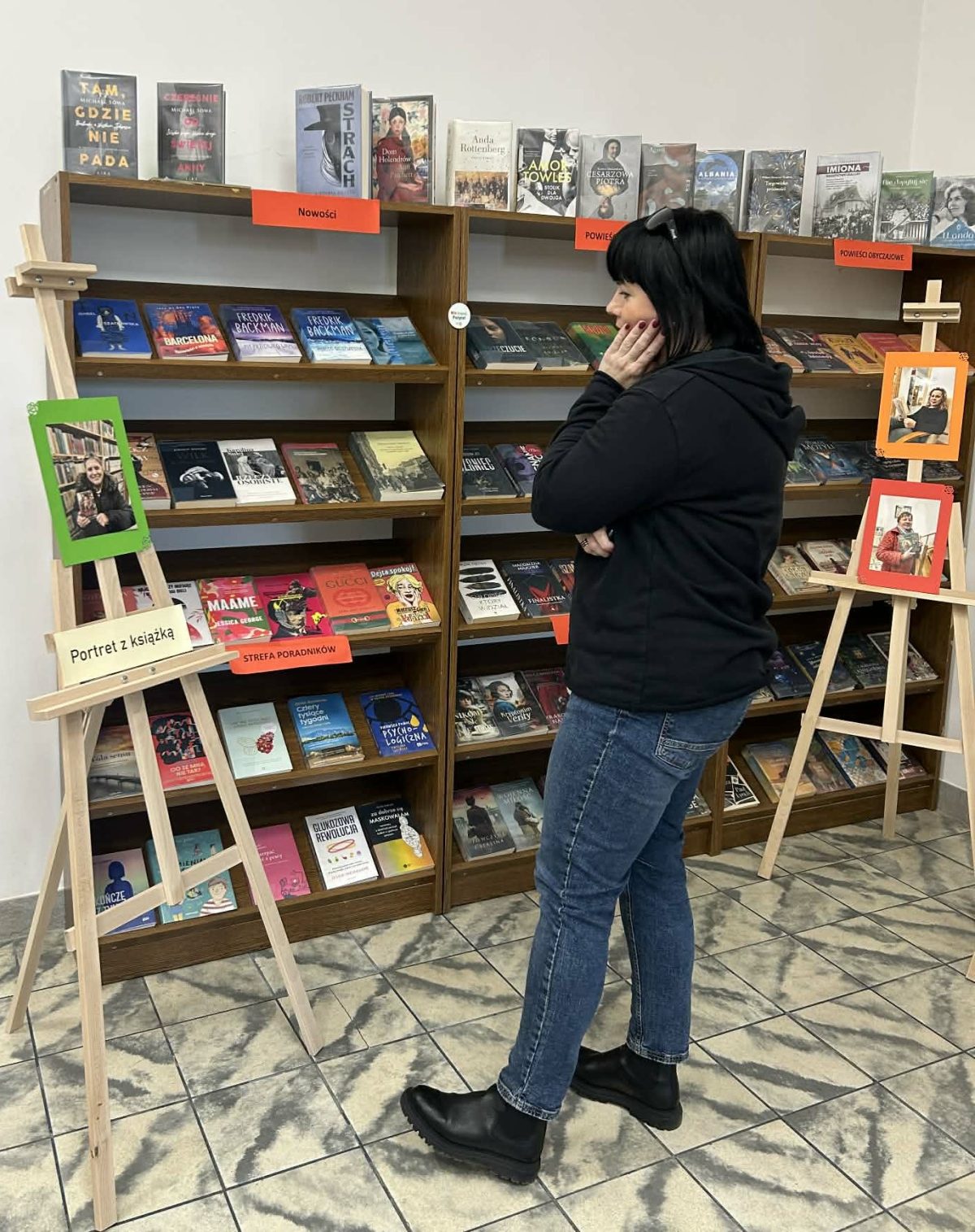 Wystawa „Portret z książką”